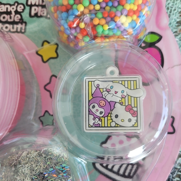 Hello Kitty and Friends Non Toxic Slimygloop Mix'ems Cinnamoroll Rainbow Slime - Picture 10 of 12